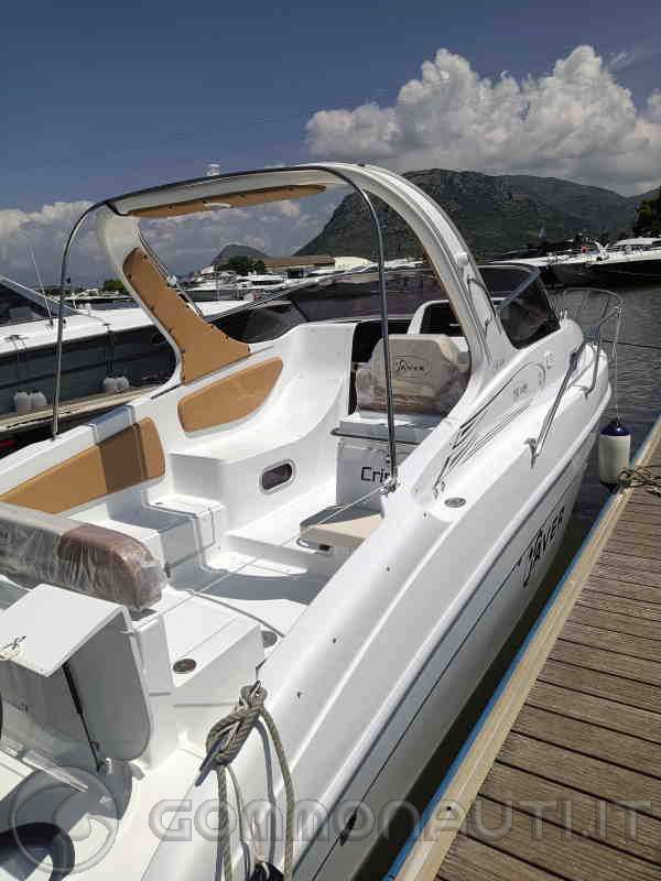 Barca Saver 750 Cabin Yamaha V6 300 HP 4 tempi