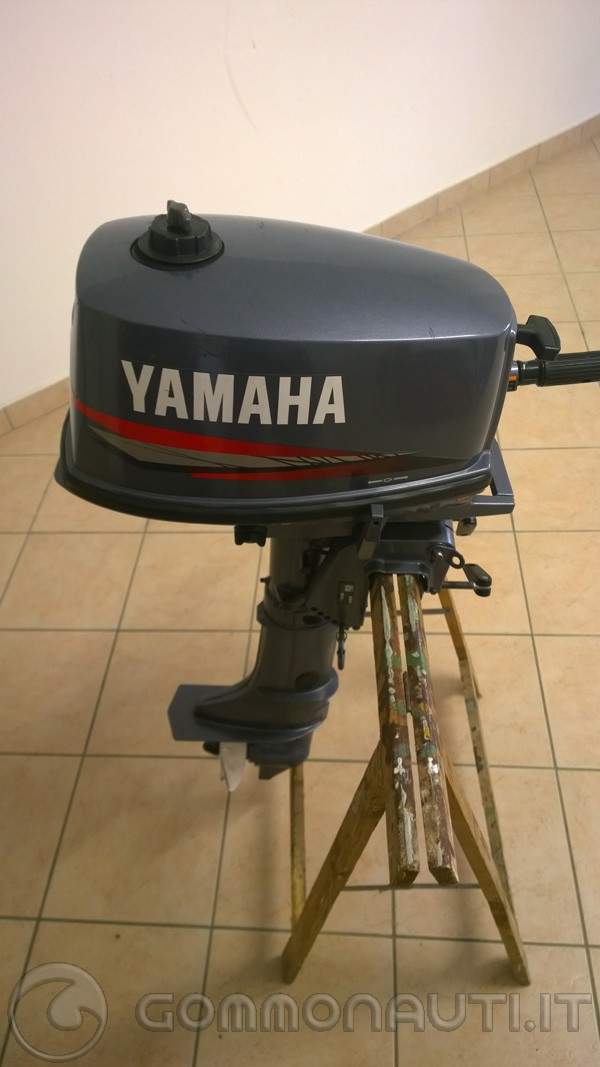 Yamaha 16E S bocchino per cornetta a penna corta silver Yamaha 16E S bocchino per cornetta a penna corta silver