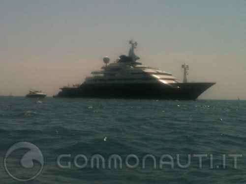 Il terzo yacht piu' grande del mondo a Ostia!!