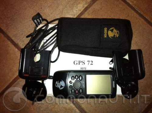 Vendesi Navigatore portatile Garmin GPS 72 Pack