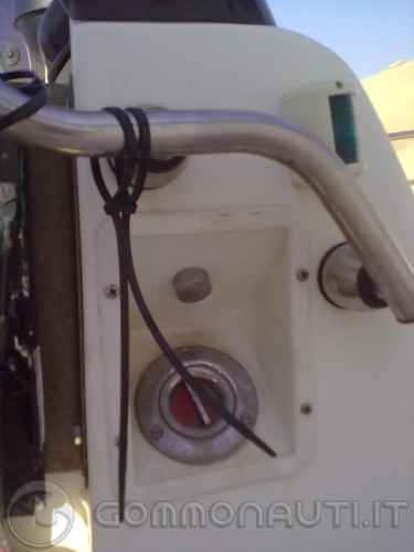 Installazione Serbatoio carburante sogliola su Aquamar samoa