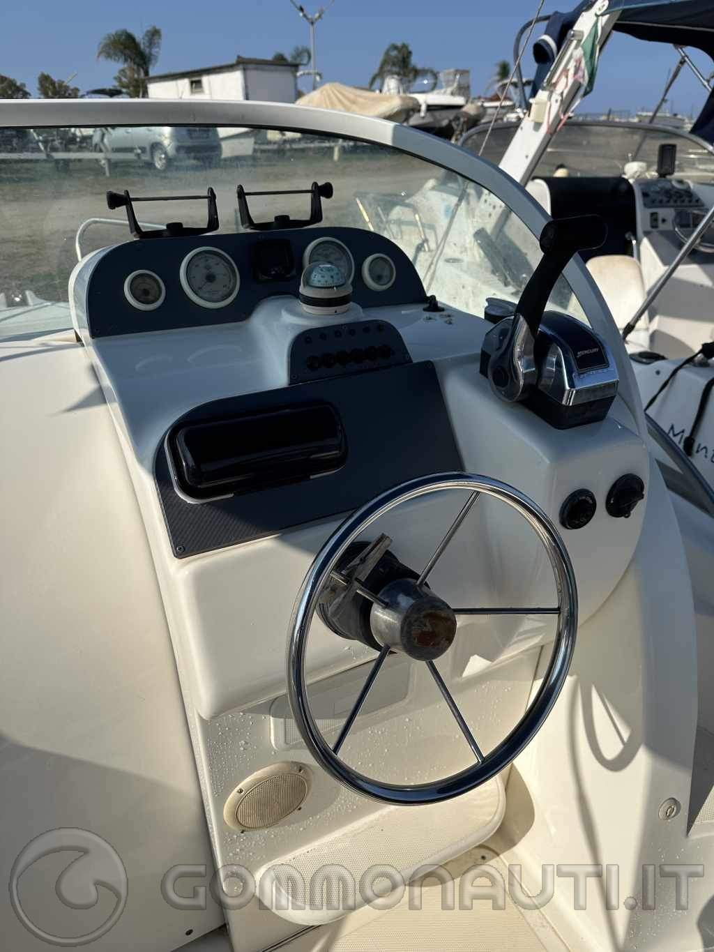 Vendo Kamarina 630 Sport Cabin+Mercury Optimax 150