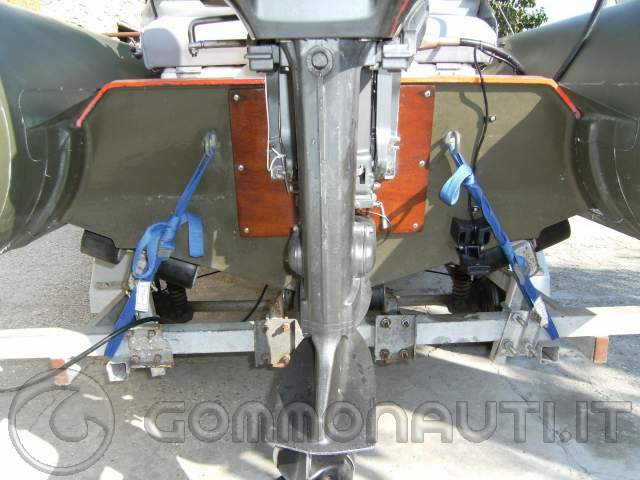 Vendo novamarine RH 430, con suzuki 25/30 e carrello (provincia di rovigo)