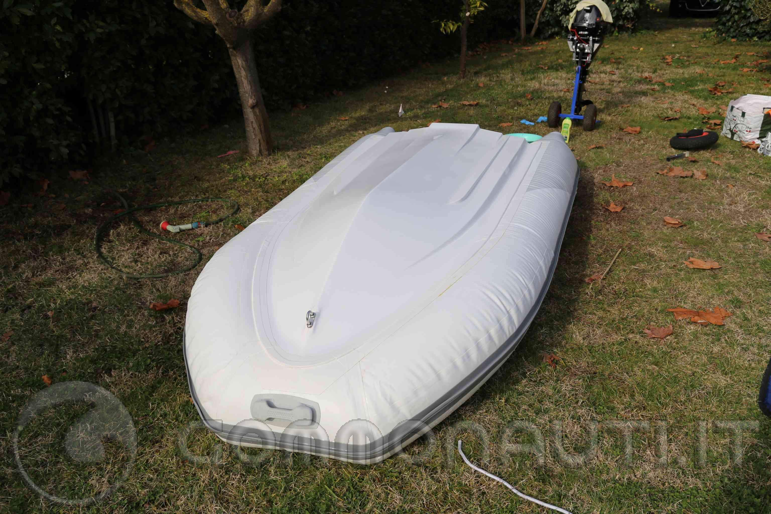 VENDO Gommone selva t325v e motore mercury 9.9
