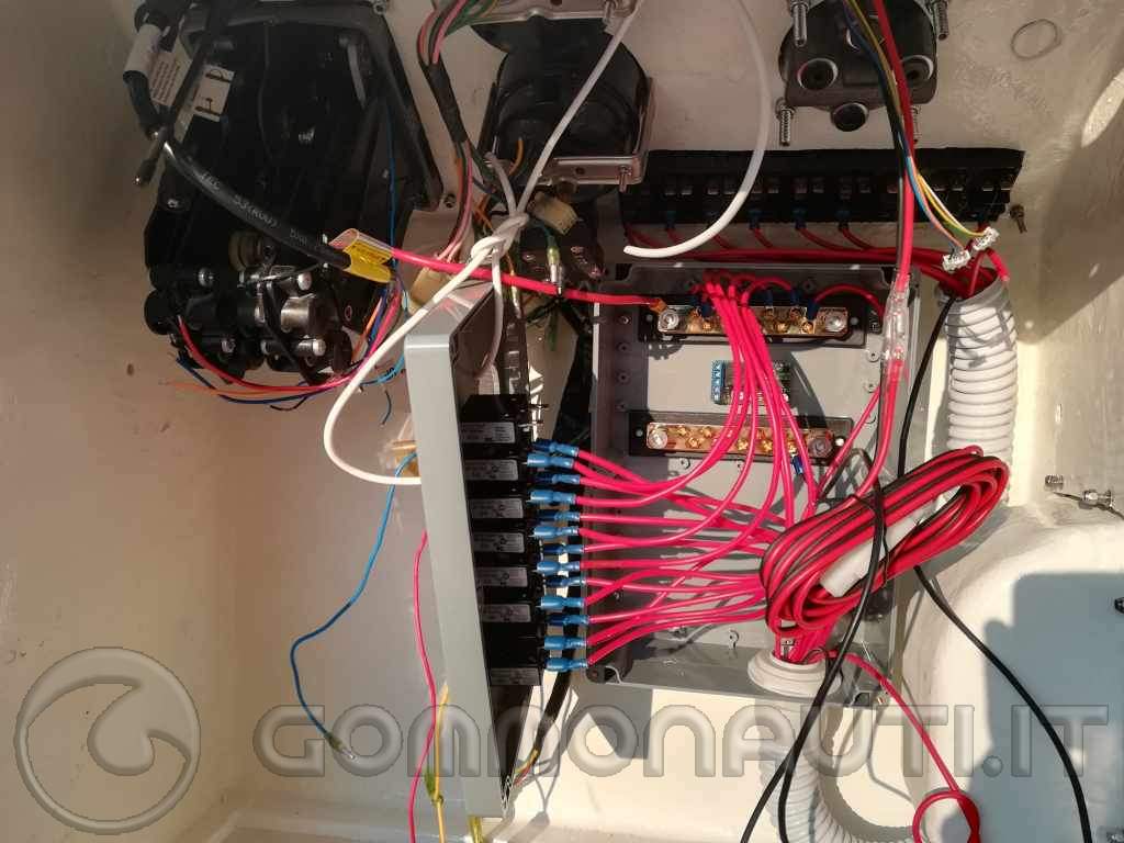 RH600 - SISTEMAZIONE E NUOVO ALLESTIMENTO [PAG. 8]