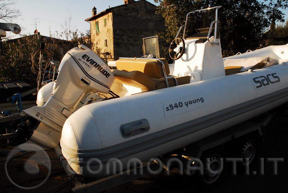 Dopo infinita attesa: Sacs S540 Young