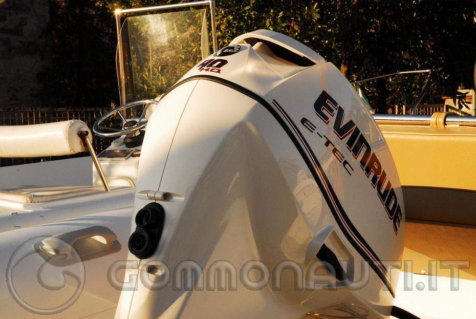 Dopo infinita attesa: Sacs S540 Young