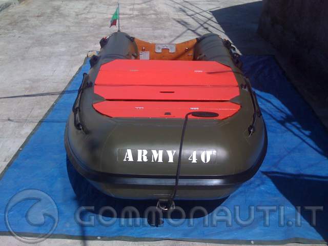 vendo novamarine2 army 40 (hypalon neoprene smontabile a paramezzale in legno)