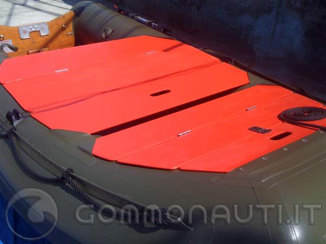 vendo novamarine2 army 40 (hypalon neoprene smontabile a paramezzale in legno)