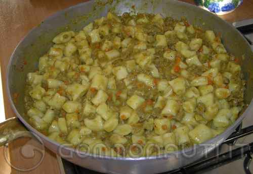 Ricetta Gnocchi  con rag di agnello al curry
