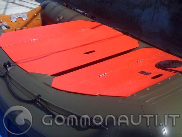vendo novamarine2 army 40 (hypalon neoprene smontabile a paramezzale in legno) (VENDUTO)