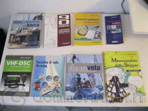 Vendo Manuali e Bibbie per lo studio della patente nautica Vela/Motore