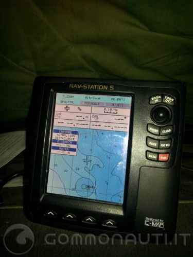 Vendo GPS Nav Station 5 con cartografia del Mediterraneo.