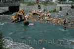 Cartoon Valley - discesa in torrente con barche autocostruite