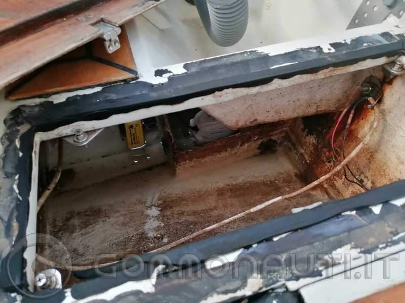 re: Problema ombrinale sotto linea galleggiamento