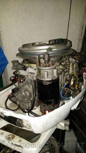 Vendo Ricambi motore marino johnson 521 cc 25hp 1984