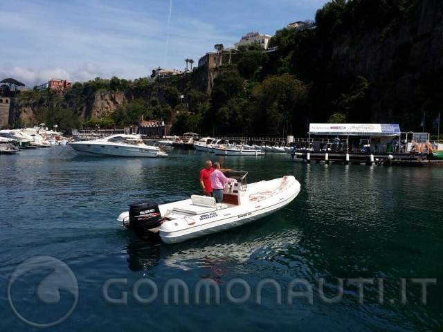 re: Coaster 650 con Suzuki 175 - Il mio varo e l'inizio della stagione nautica