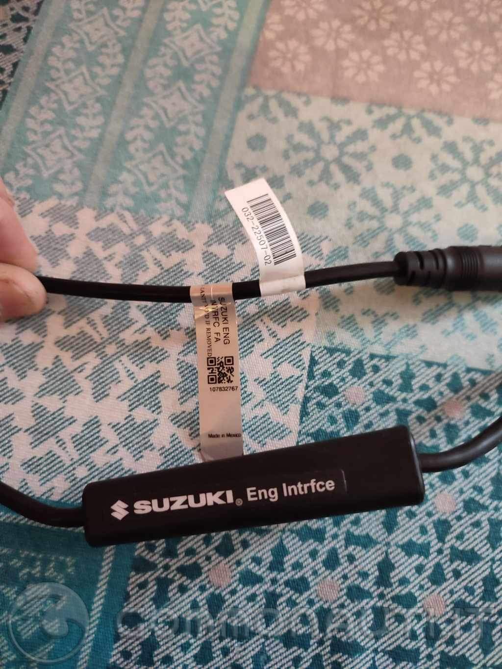 Vendo interfaccia Suzuki versione 3.5 +cavo