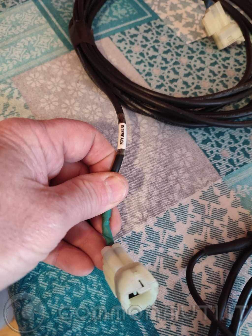 Vendo interfaccia Suzuki versione 3.5 +cavo