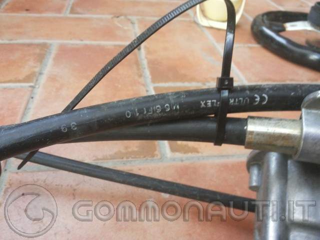Timoneria ultraflex con monocavo