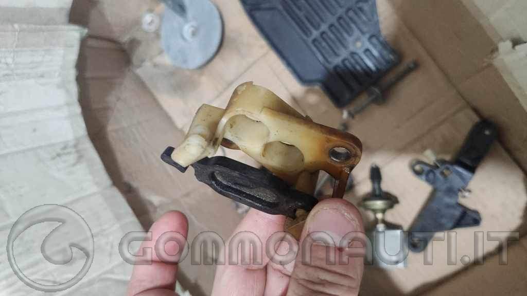 re: Cavi monoleva Mercury 935cc 1999