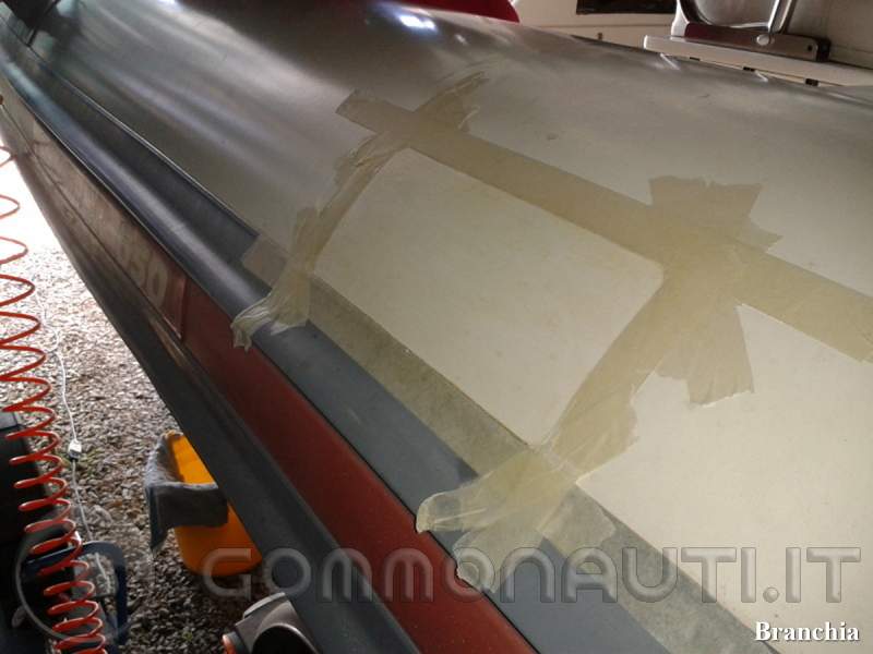Sostituire le maniglie del gommone