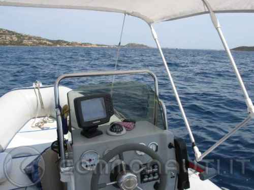 Vendo Joker boat Coaster 470B (4,95m)  con motore Suzuki DF40/50 del 2009 e carrello satellite