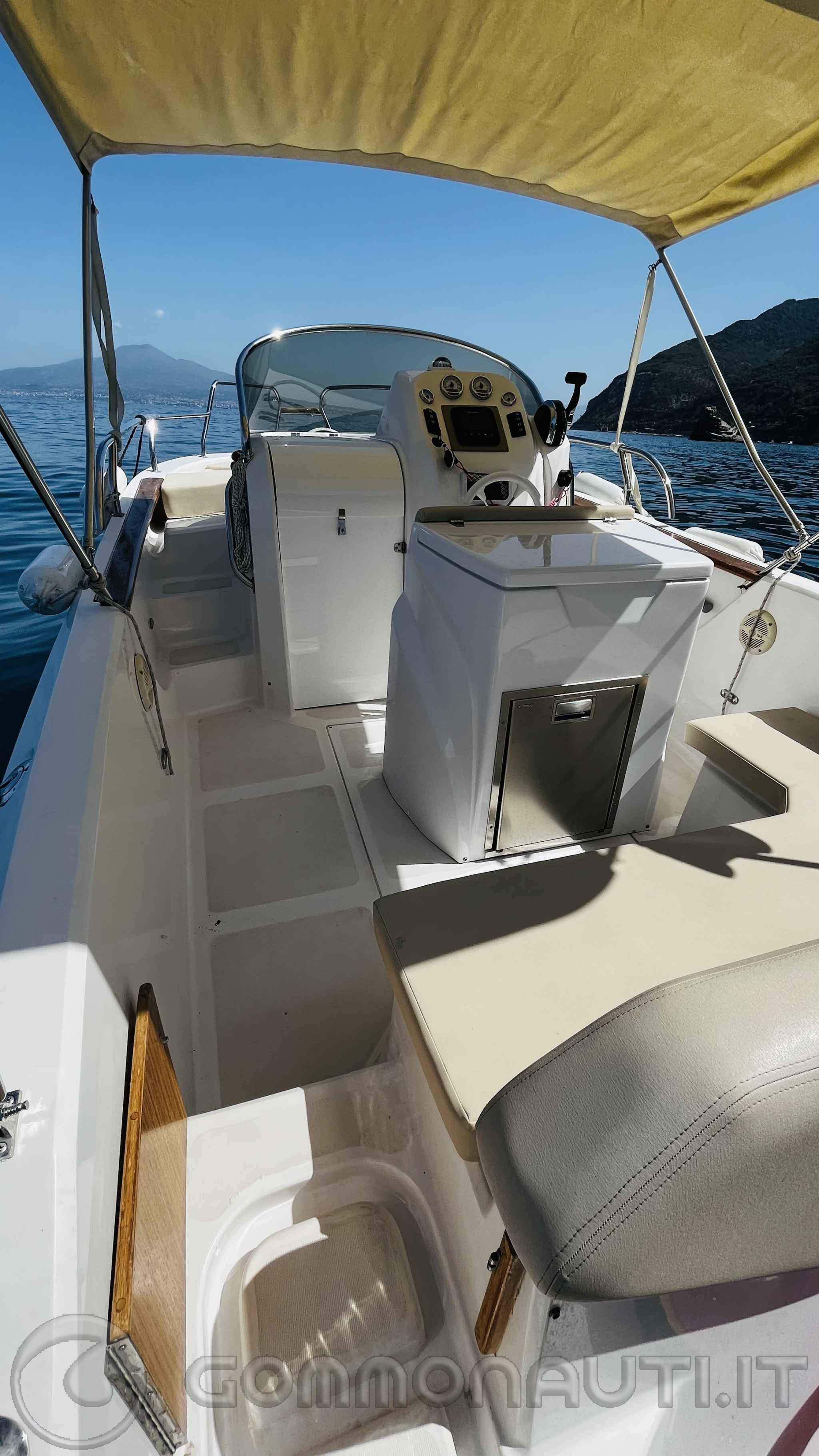 Vendo MIMI 22 WA con Mercury 150 cv anno 2017