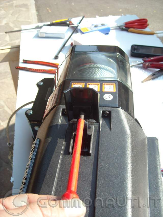 Montare un kit wireless su un Superwinch S4000
