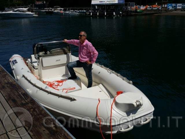 re: Coaster 650 con Suzuki 175 - Il mio varo e l'inizio della stagione nautica