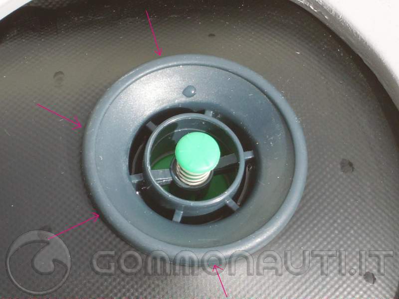 re: Perdita aria valvola chiglia pneumatica (foto)