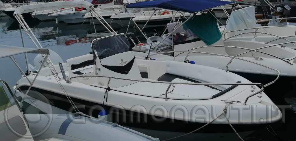 Orizzonti Syros 190 e Suzuki DF 100B: Personalizzazioni e report navigazione