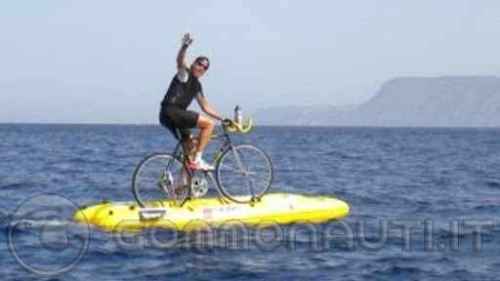 (Consiglio viaggio  Portofino -> Porto Cervo) Raggiungere l'isola assieme ad una BMX