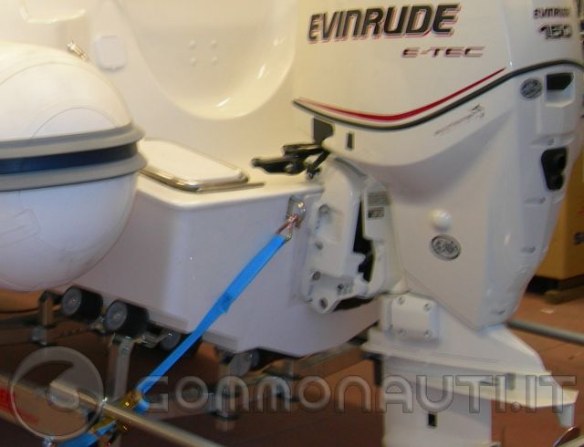 Supporto A Muro HIKULA Per 6 Tavole: Surf, Wakeboard, Snowboard. Regolabile, In Acciaio Verniciato, Con Imbottitura In Gomma. Capacità 45 Kg.