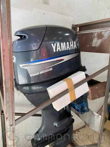 Vendesi Yamaha F40 AETL per pezzi