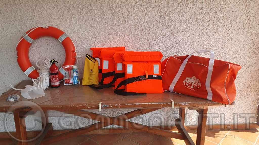 Vendesi dotazioni di bordo entro 3 miglia anno 2022