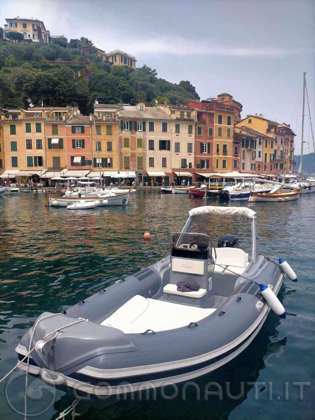 Vendo gommone Nautica Led 590 Vendo gommone Nautica Led 590