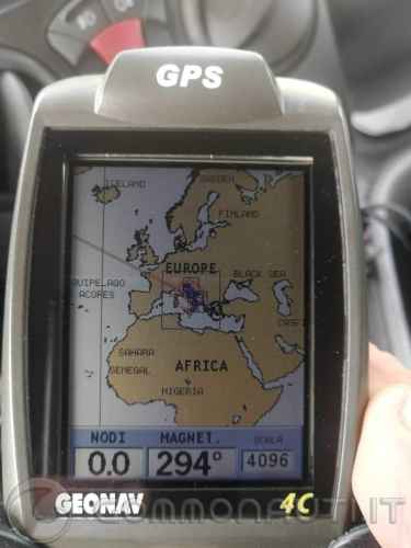 Vendesi GPS Geonav 4C + mappa Navionics Gold