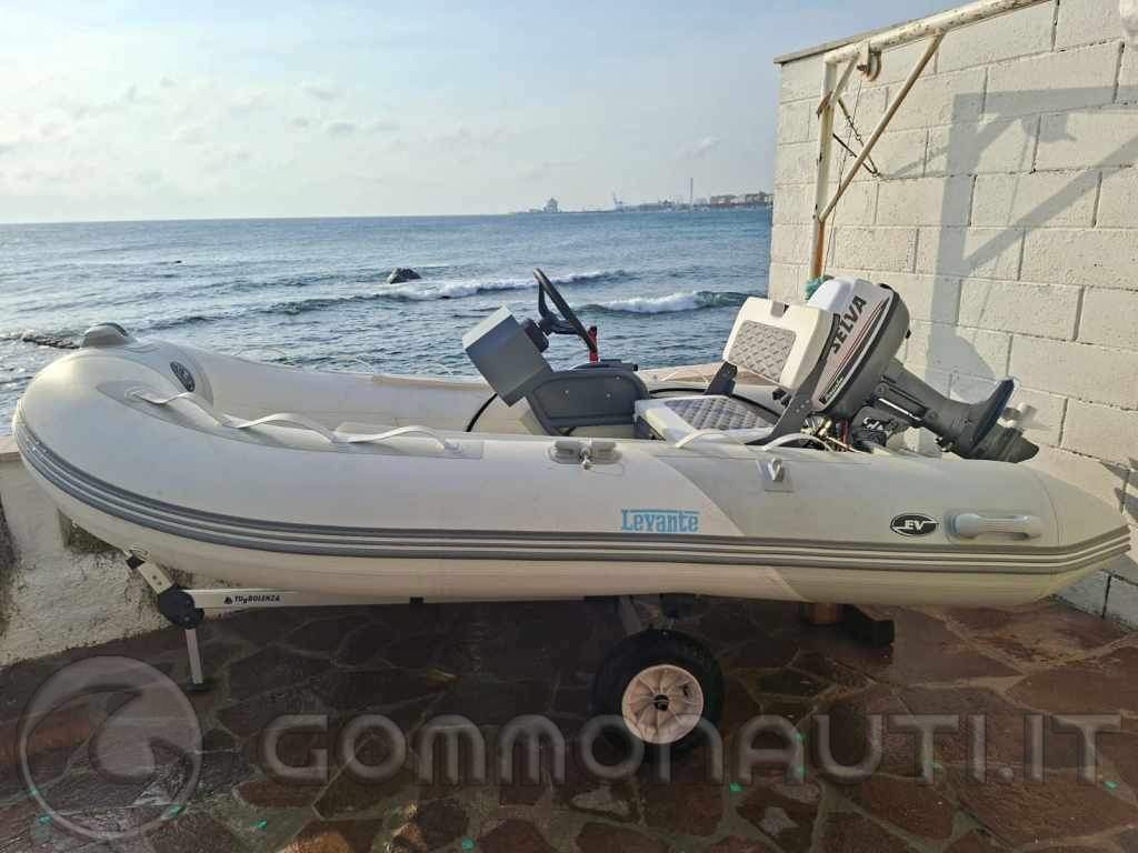 Vendo Gommone Alu 320, Motore 9,9 cv con Console di Guida a Civitavecchia