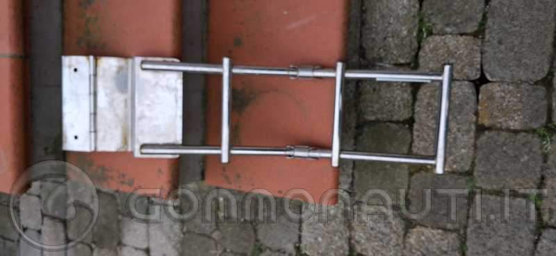 Vendo scaletta inox ex ZAR 53  anno 2011